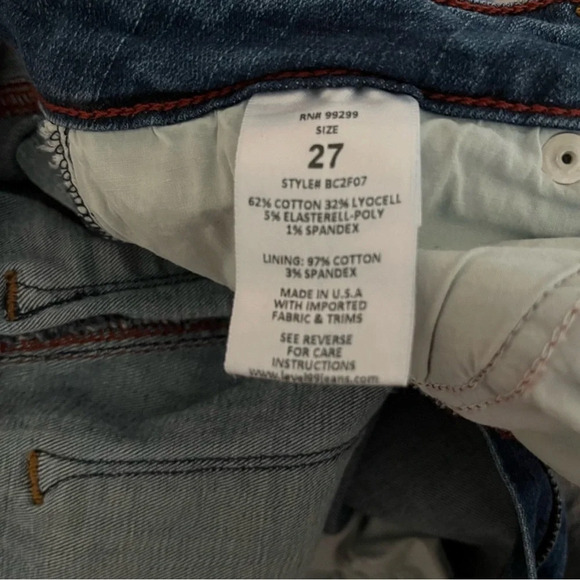 Level 99 stretchy distressed skinny jeans, size 27, medium blue wash - Picture 6 of 7